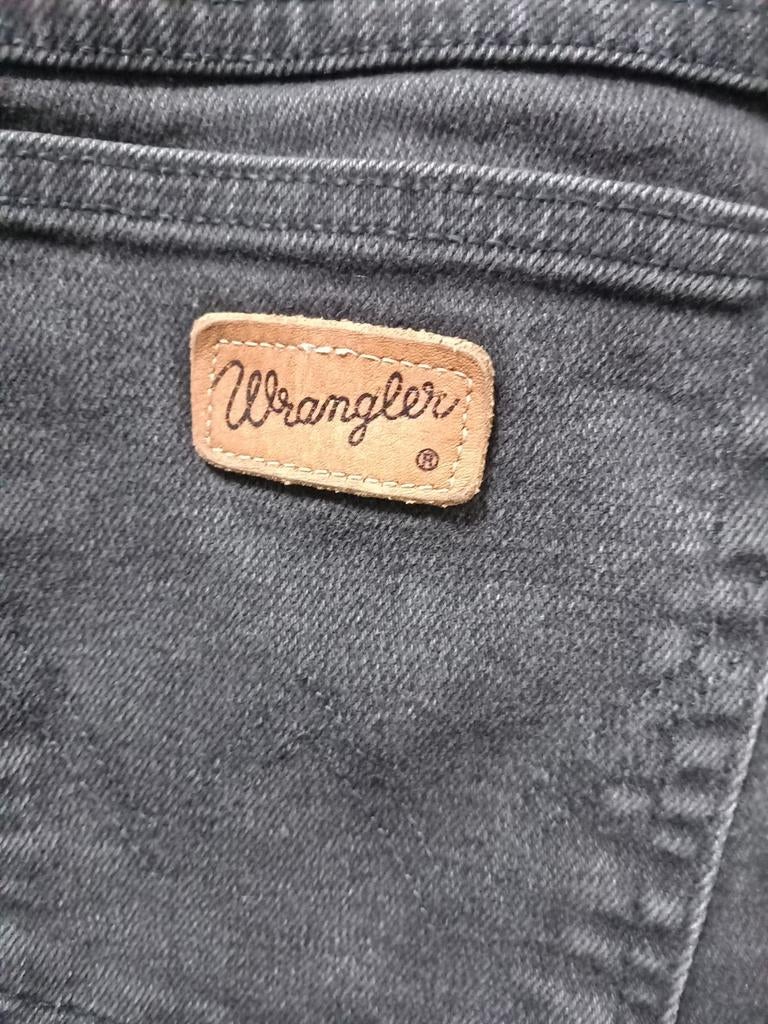 Jeans - Wrangler 🎀 taille S -> 6€, W28 - W29 (confection 36), Gris, Enlèvement, Wrangler