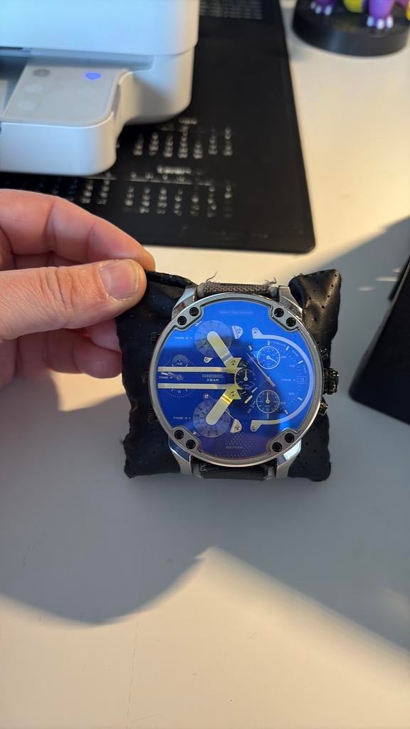 Only The Brave DZ 7429 dieselhorloge, Handtassen en Accessoires, Horloges | Heren, Ophalen of Verzenden, Zo goed als nieuw