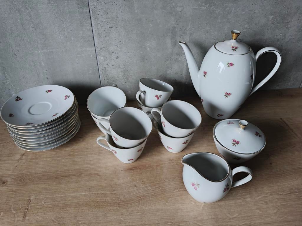 Bavaria Mitterteich servies - kopjes, ondertassen, melk en s, Ophalen