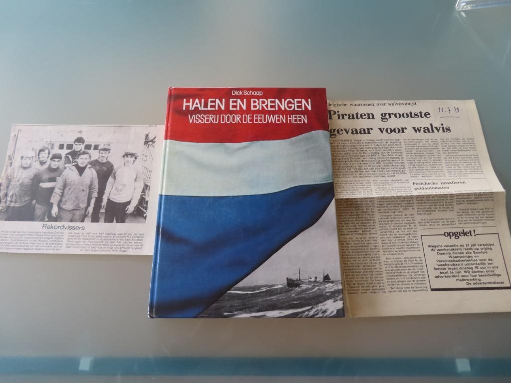 Halen en brengen. Visserij door de eeuwen heen – Dick Schaap, Boeken, 19e eeuw, Dick Schaap, Ophalen of Verzenden, Zo goed als nieuw