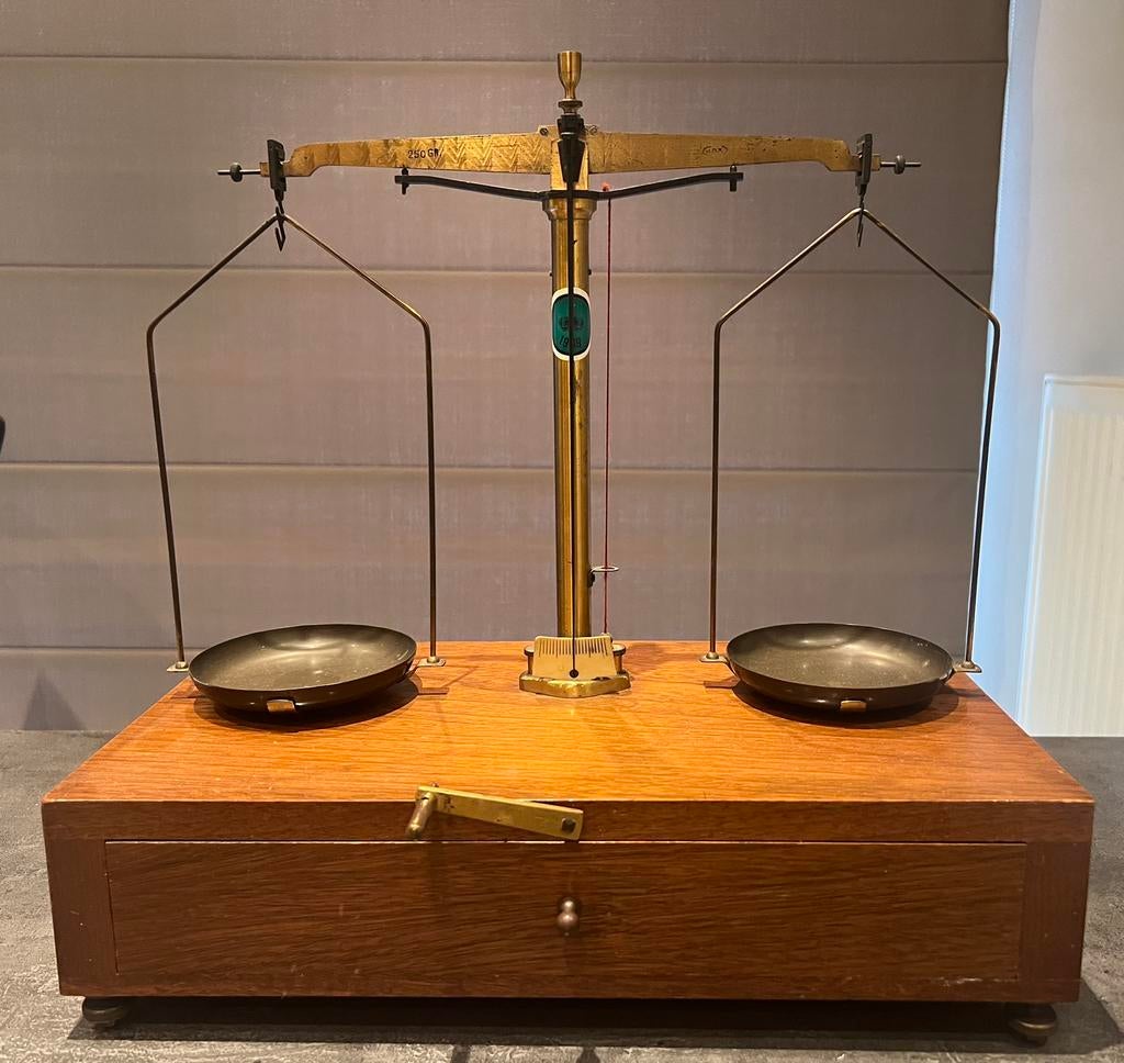 Weegschaal voor juwelier, Antiek en Kunst, Ophalen of Verzenden