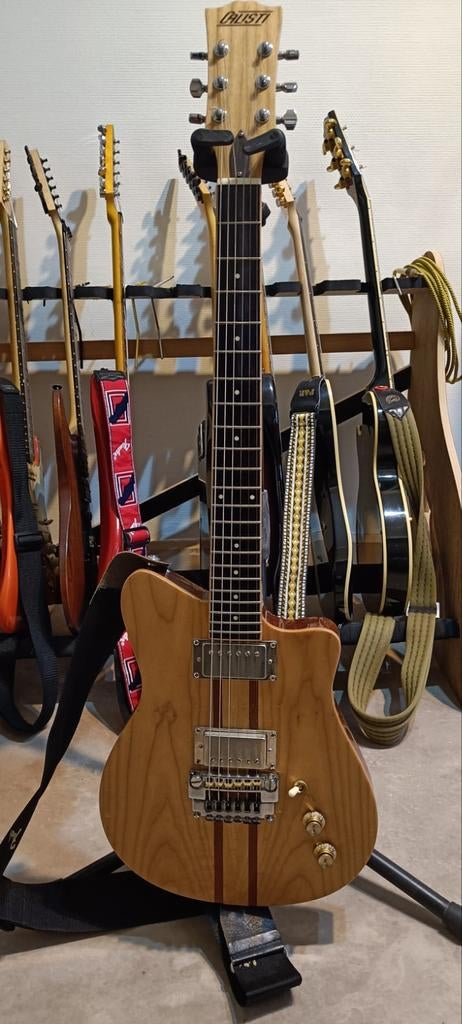 Electric gitaar, Ophalen