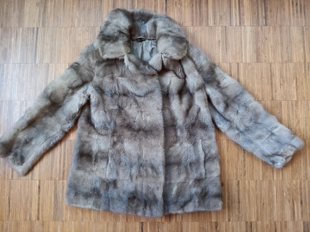 Vintage korte bontjas, Ophalen of Verzenden, Zo goed als nieuw, Maat 38/40 (M), Beige