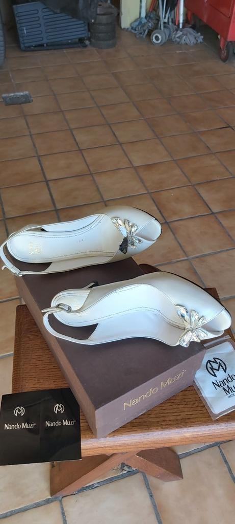 CHAUSSURES NANDO MUZI CUIR BLANC:38, Enlèvement ou Envoi, NANDO MUZI, Chaussures à haut talons, Comme neuf