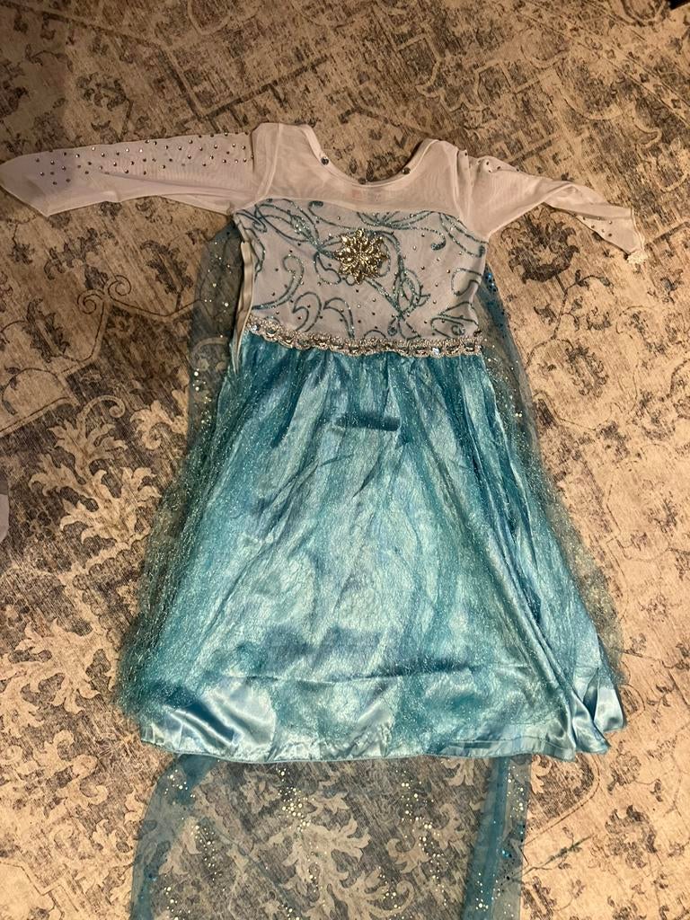 Verkleedjurk - prinses 120 cm, Kinderen en Baby's, Carnavalskleding en Verkleedspullen, Ophalen, Zo goed als nieuw