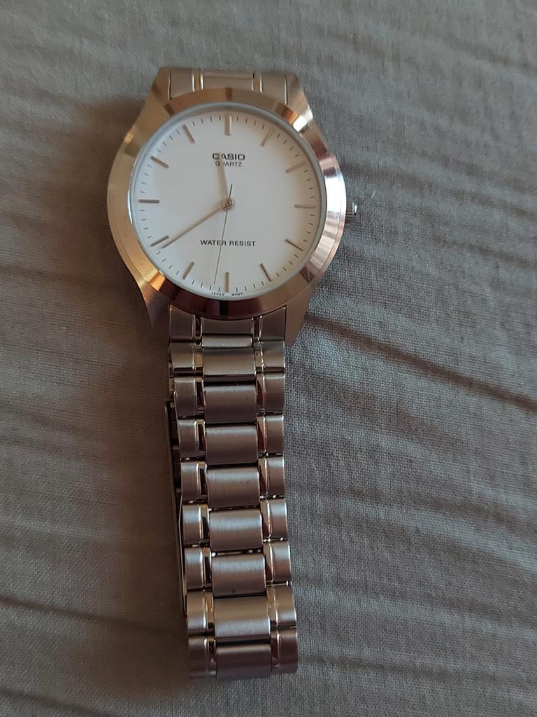 Casio horloge, Enlèvement ou Envoi, Comme neuf