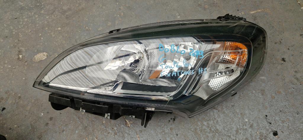 Phare gauche FIAT DOBLO 2 II 2019 feu optique A REPARER, Ophalen, Fiat