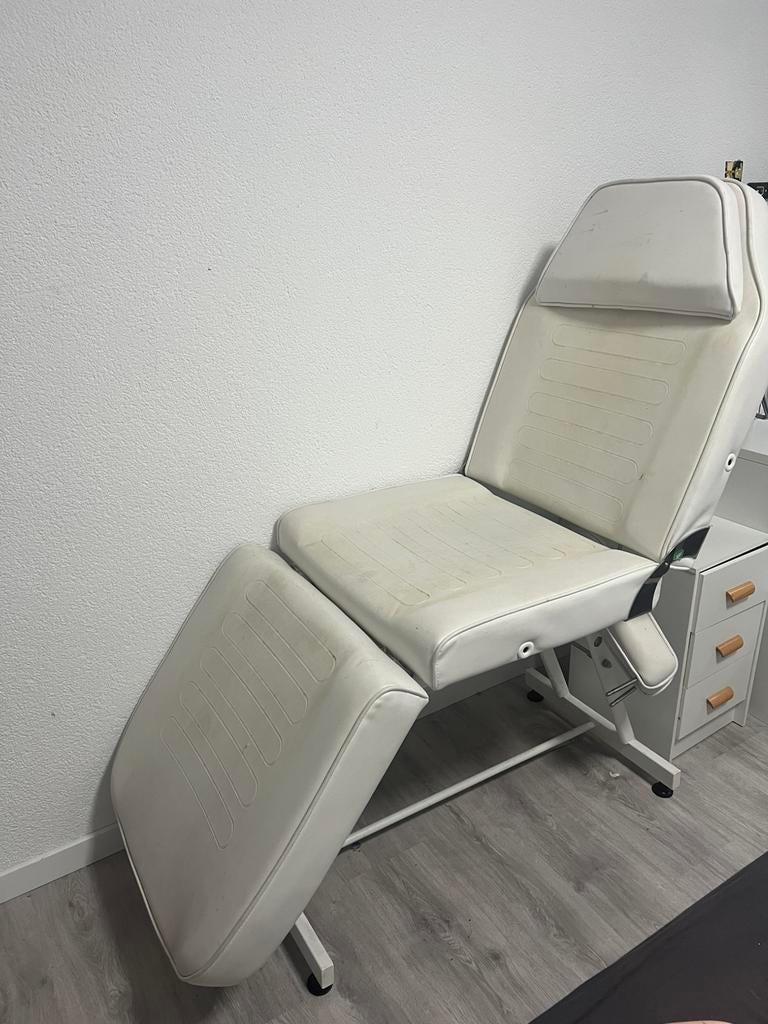 Verzorgingsstoel, Sport en Fitness, Massageproducten, Ophalen, Gebruikt, Massagetafel