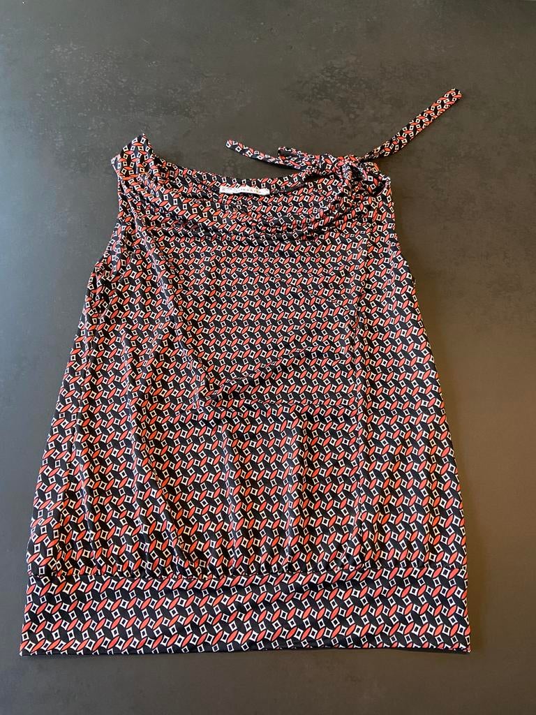 L&L topje zwart/wit/koraal. Maat 38. Zeer goede staat., Maat 38/40 (M), Overige kleuren, Lola & Liza, Ophalen of Verzenden