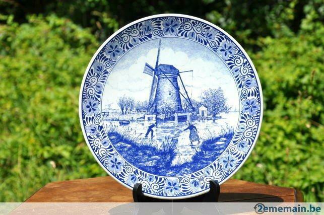 plat mural faience delft au moulin et patineur, Antiquités & Art, Antiquités | Céramique & Poterie, Enlèvement ou Envoi