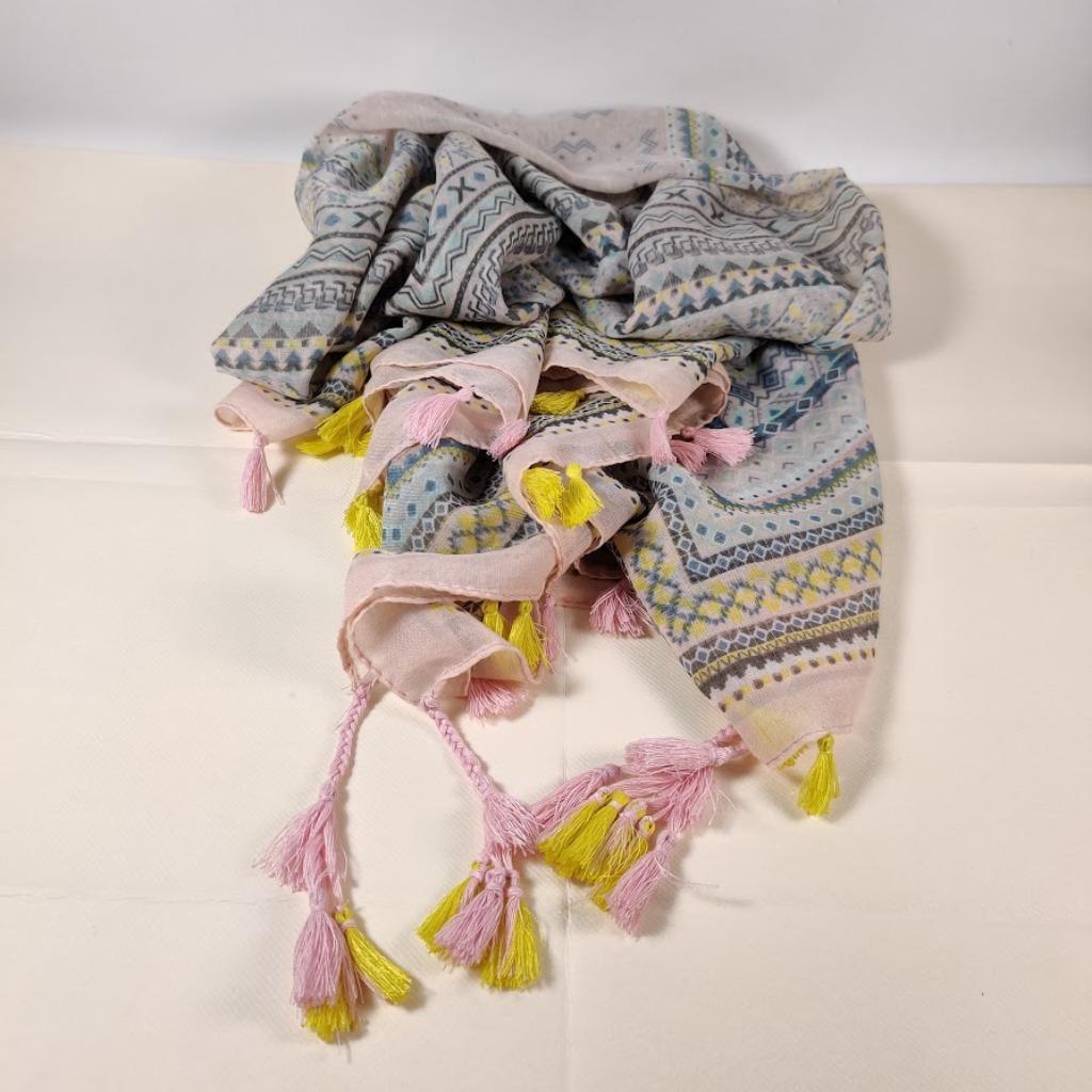 Sjaal yellow-Pink voor de perfecte bohemian look. nieuw zond, Kleding | Dames, Ophalen of Verzenden, Sjaal