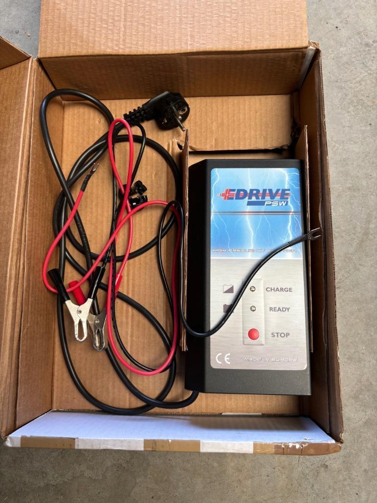 Digitale druppellader-batterijlader 24V, Ophalen, Gebruikt