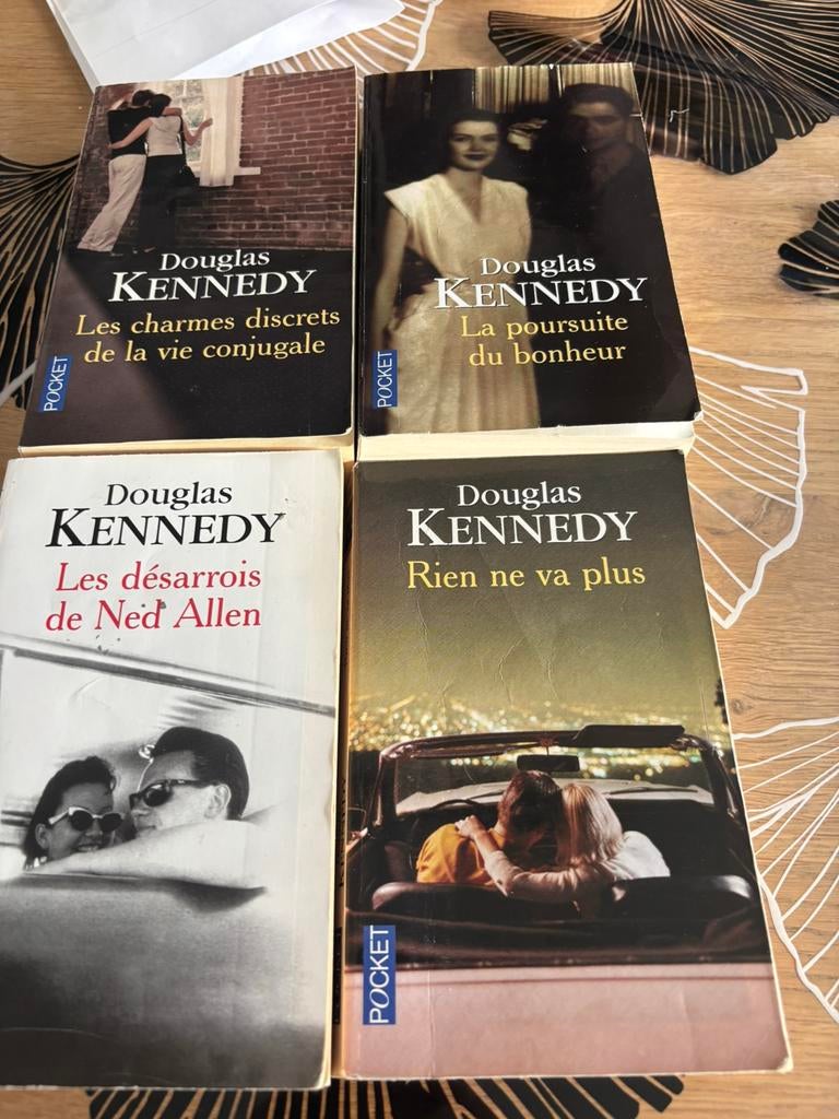Lot de 4 livres de poche Douglas Kennedy, Boeken, Ophalen of Verzenden, Gelezen, Douglas Kennedy, Amerika