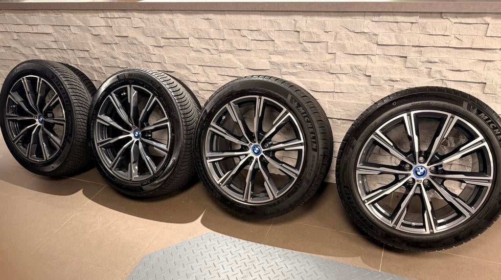 Originele BMW X5 G05 Velgen met winter en zomer banden, Auto-onderdelen, Banden en Velgen, Ophalen, Gebruikt, Band(en), Personenwagen