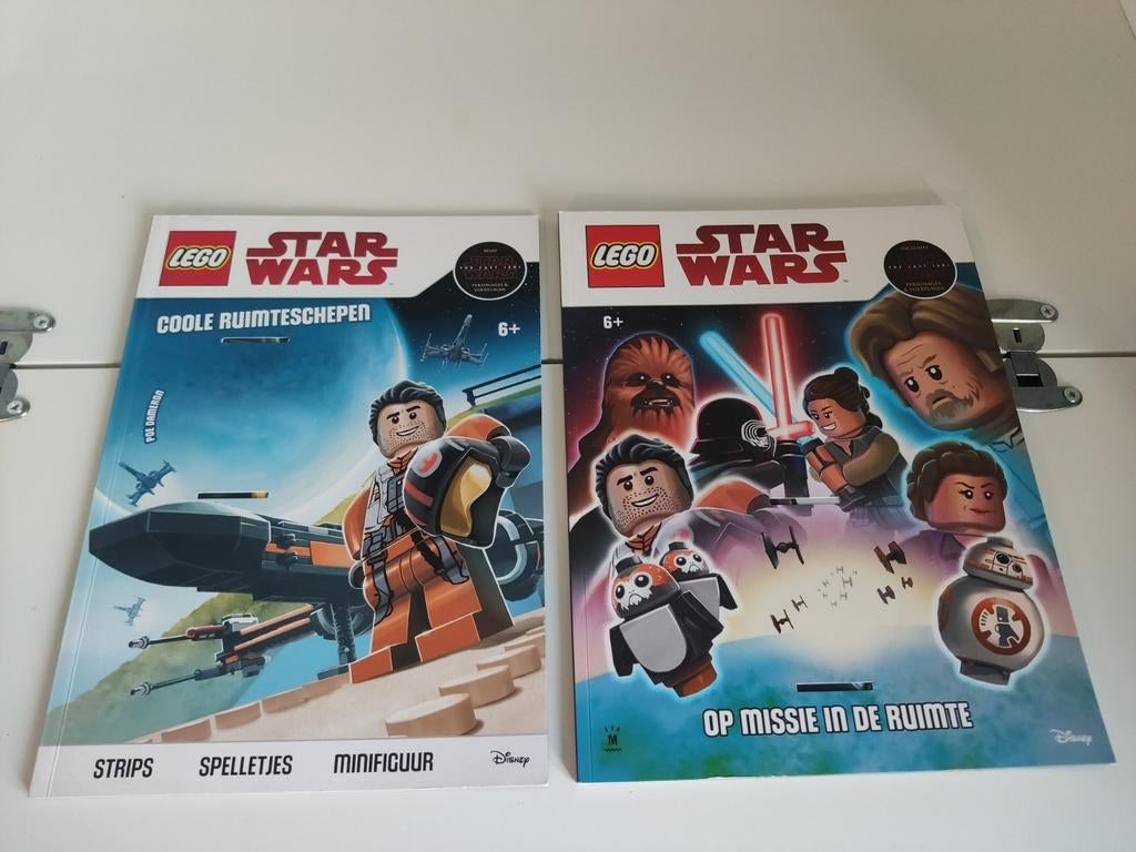 Star wars Lego boeken - coole ruimteschepen -spelletjes boek, Enlèvement ou Envoi, Comme neuf, Lego