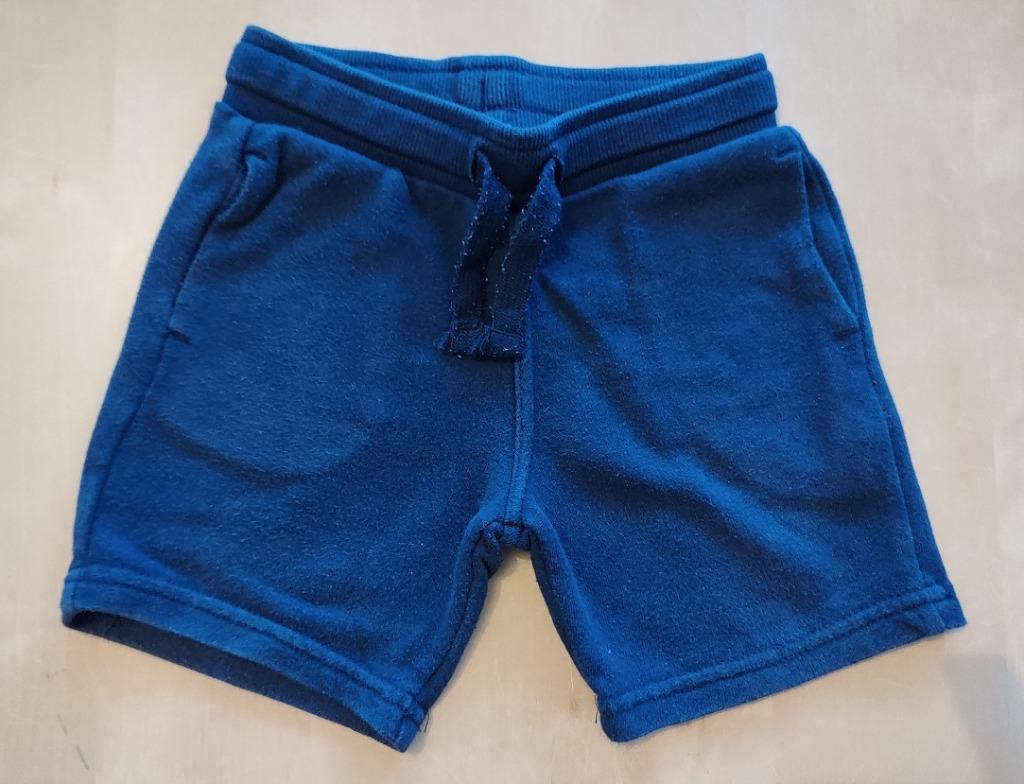 Donkerblauwe katoenen short H&M, maat 98, Kinderen en Baby's, Kinderkleding | Maat 98, Broek, Gebruikt, H&M, Ophalen of Verzenden