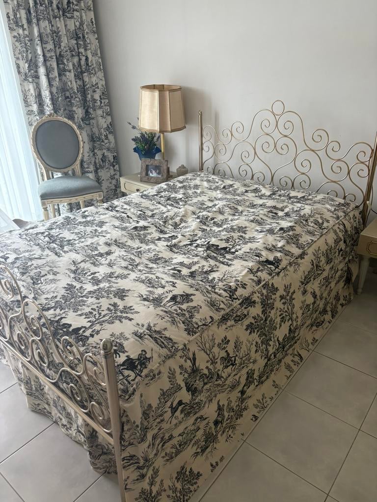 lit en cuivre avec matelas à ressorts, Enlèvement