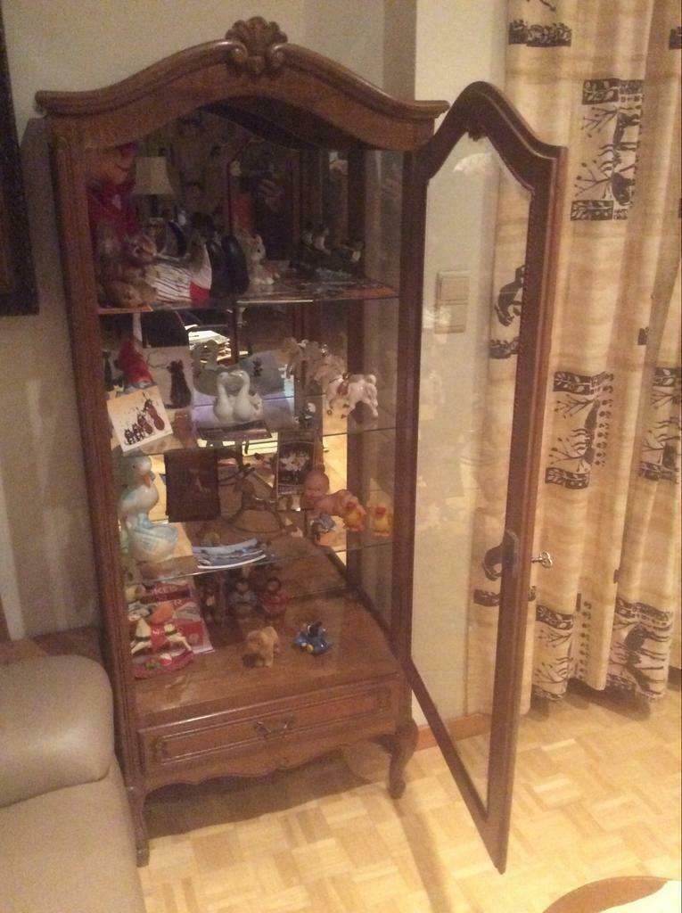 VITRINE AVEC VITRES LATERALES, 25 à 50 cm, Avec tablette(s), Utilisé, 50 à 100 cm
