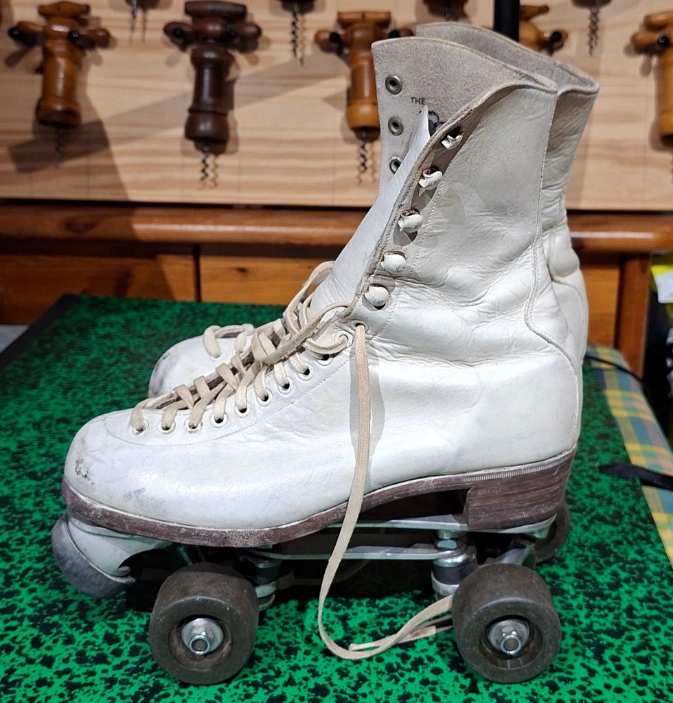 Patin à roulette blanc avec sac patins, Autres marques, Enlèvement ou Envoi, Femmes, Utilisé