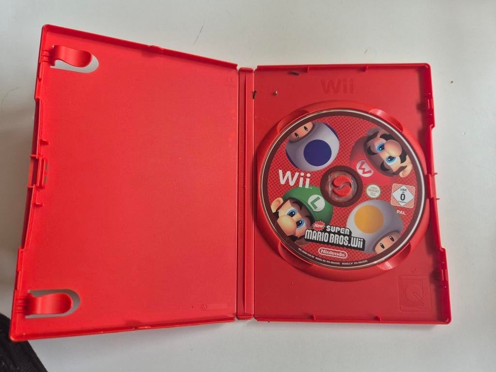 Nintendo new super mario wii, Games en Spelcomputers, Games | Nintendo Wii, Ophalen of Verzenden