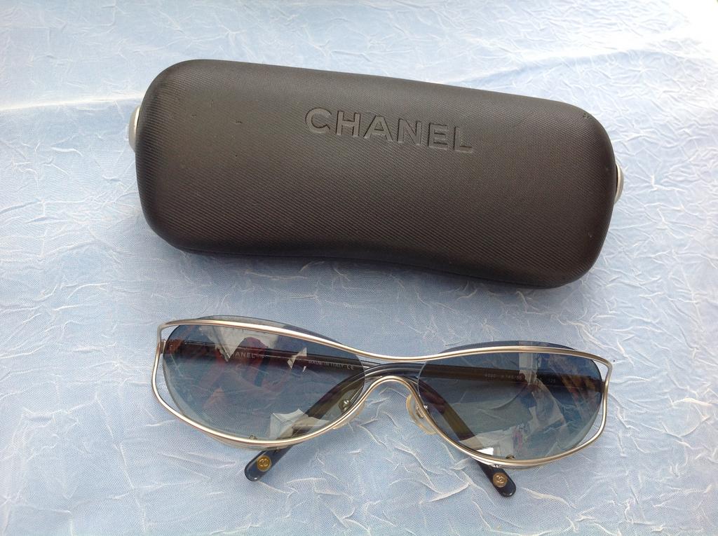 Zonnebrillen Chanel en Gucci en Ray Ban, Ophalen, Zo goed als nieuw