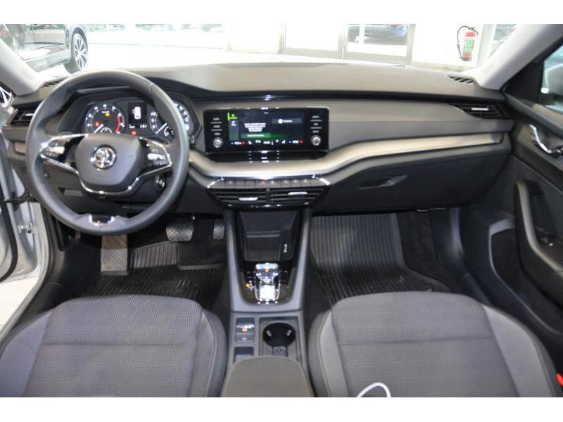 Skoda Octavia Led/Gps by App/Lane/Cruise, Automaat, 1498 cc, Overige kleuren, Bedrijf