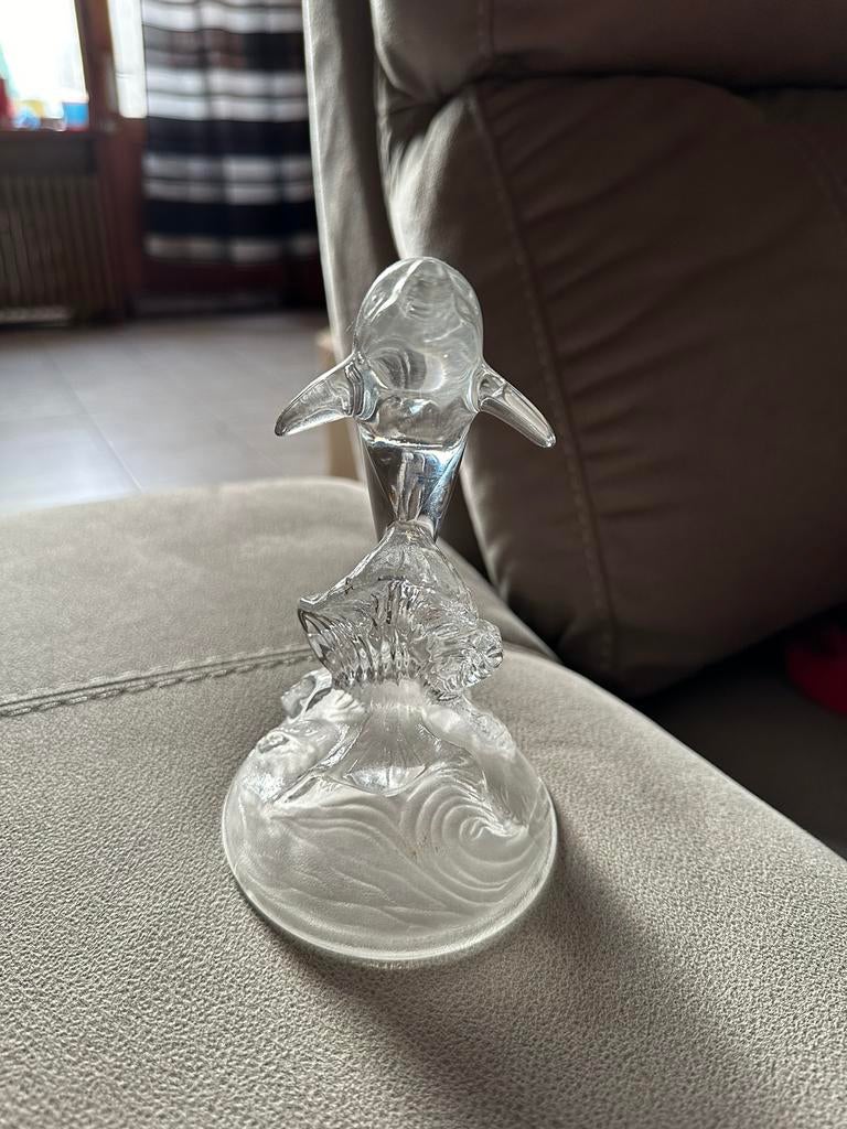 Dauphin en cristal, Antiquités & Art, Enlèvement