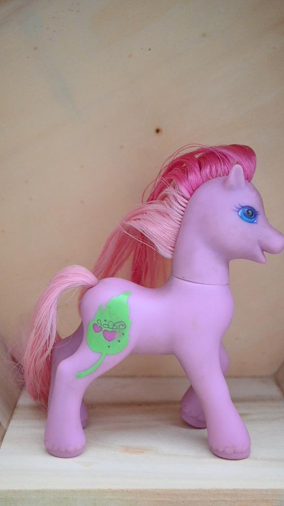 Vintage 1997 My little pony G2 Sweet Berry, Ophalen of Verzenden, Gebruikt