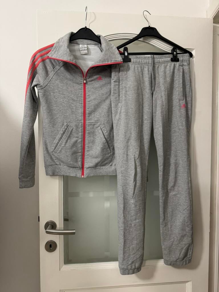 Jogging fille ADIDAS taille XS (32/34), Enlèvement, Utilisé, Fille