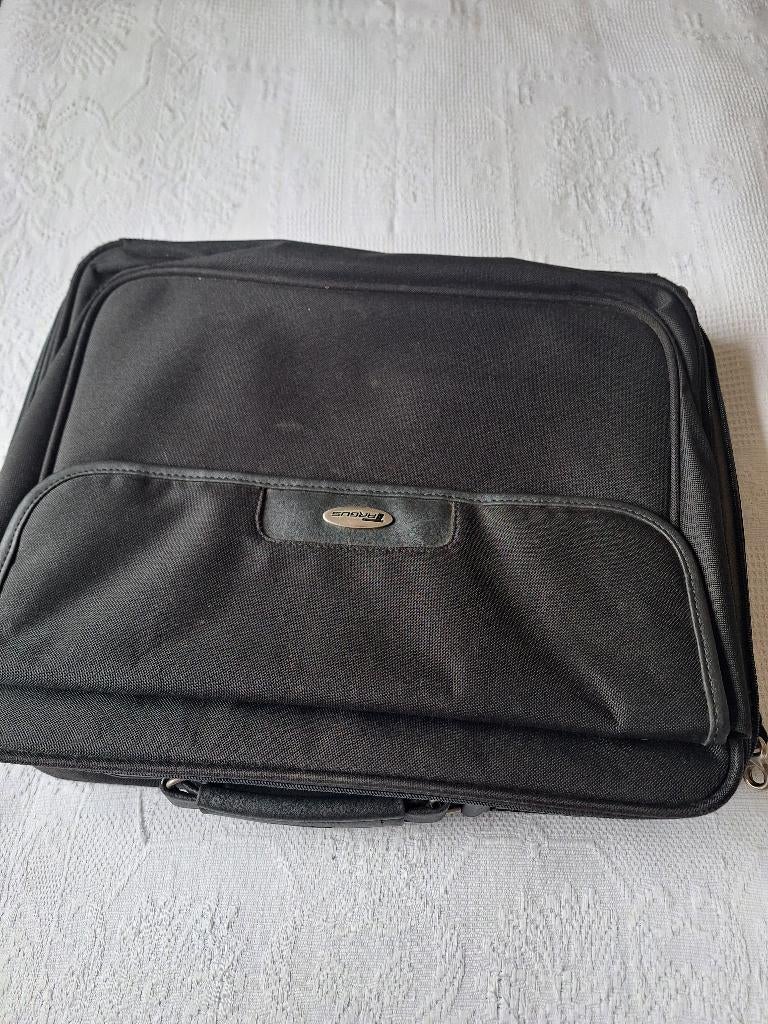laptoptas, Ophalen, 17 inch of meer, Gebruikt, Schoudertas