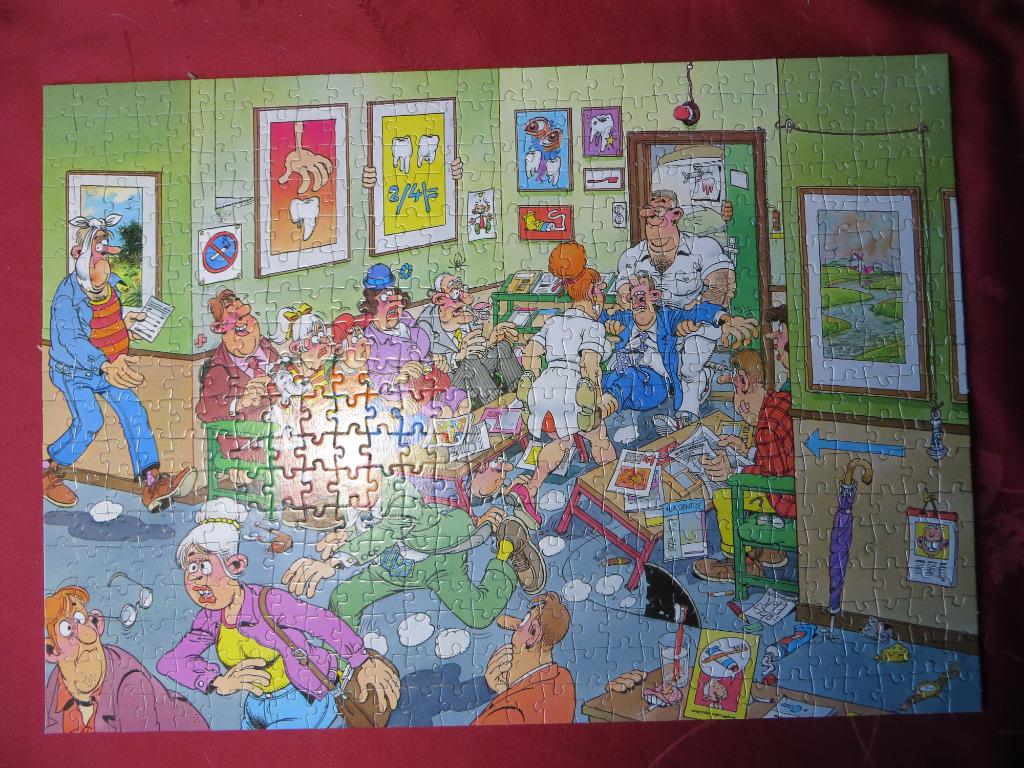 Puzzel Jan Van Haasteren (Tandarts) + kwartet, Enlèvement ou Envoi, 500 à 1500 pièces, Utilisé, Puzzle