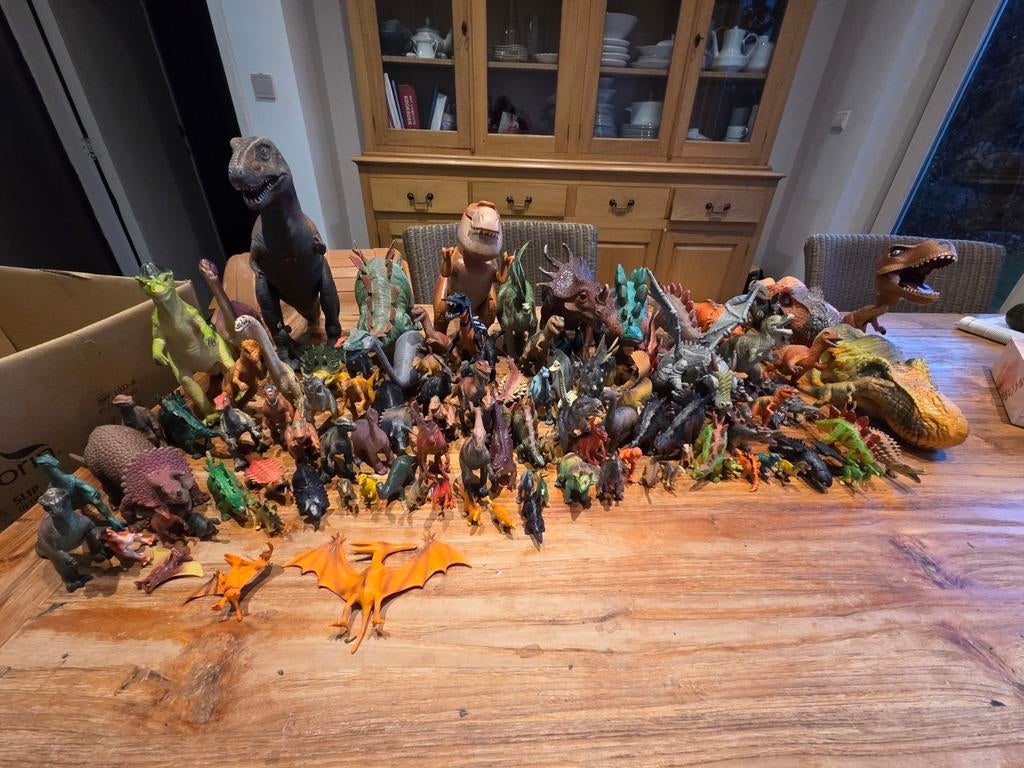 100+ dinos NU OPHALEN, Ophalen, Gebruikt