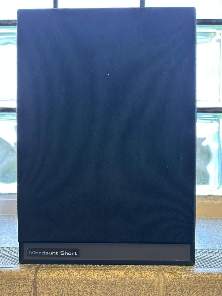 Luidsprekers Mordaunt-Short, Ophalen, Gebruikt, Front, Rear of Stereo speakers
