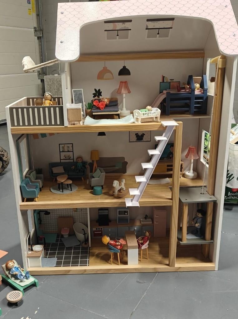 Maison de poupées - 9€, Enfants & Bébés, Enlèvement, Utilisé, Maison de poupées