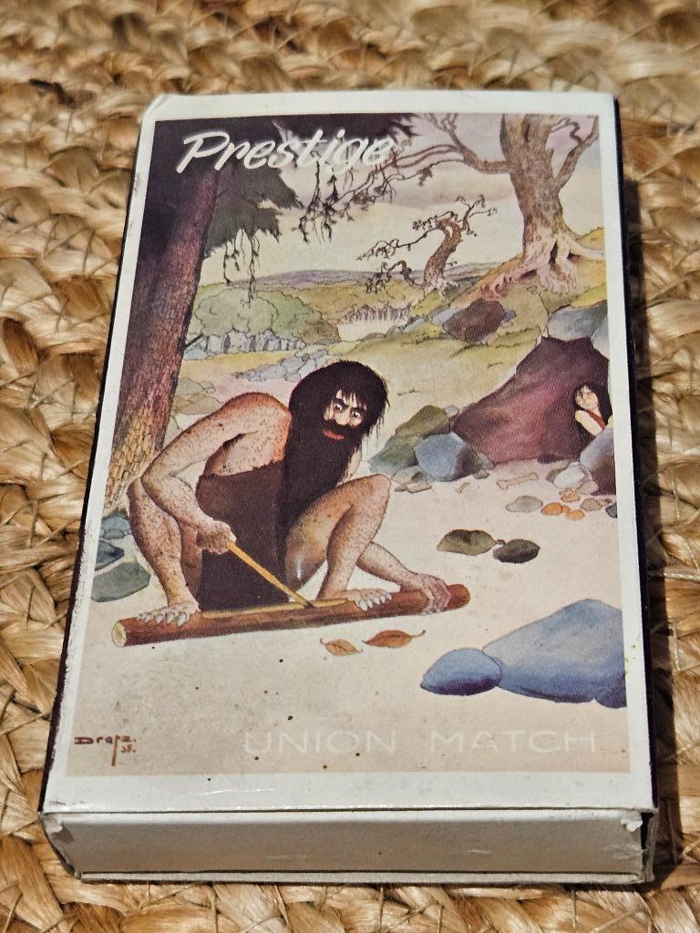 Vintage luciferdoosje, Enlèvement ou Envoi, Comme neuf, Boîtes ou marques d'allumettes