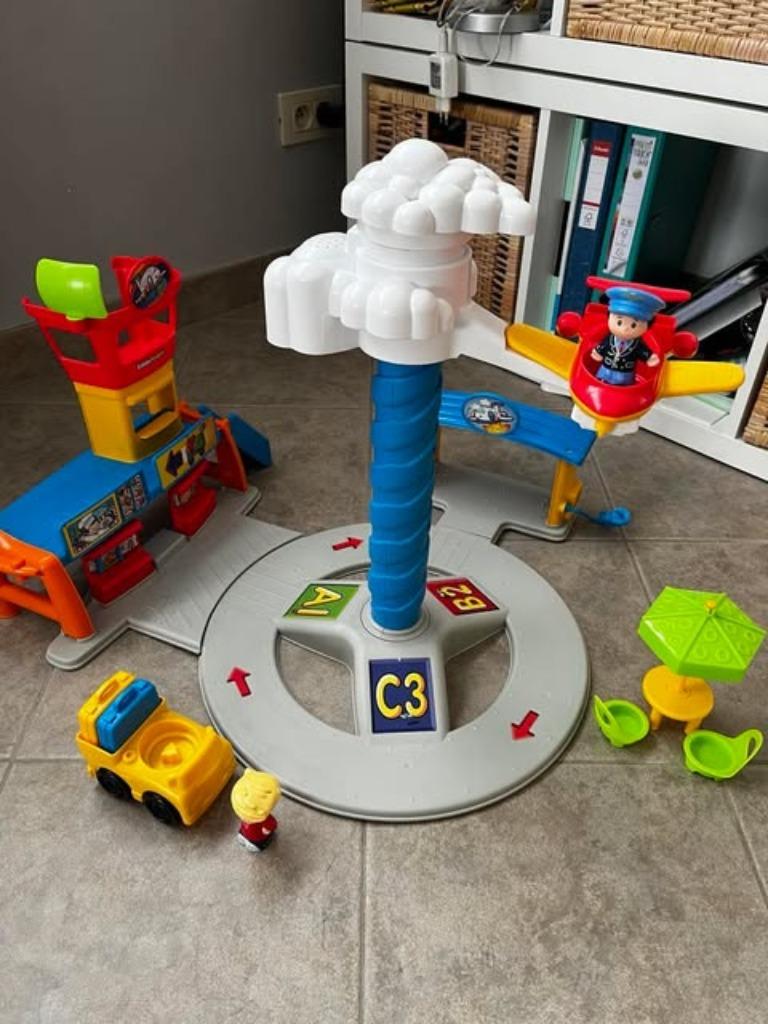 Little people luchthaven, Kinderen en Baby's, Speelgoed | Fisher-Price, Ophalen, Zo goed als nieuw, Speelset, Met geluid