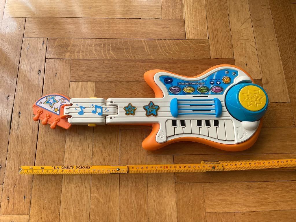 Guitare avec petit clavier Vtech Jouet, Enfants & Bébés, Enlèvement, Utilisé, 4 à 6 ans