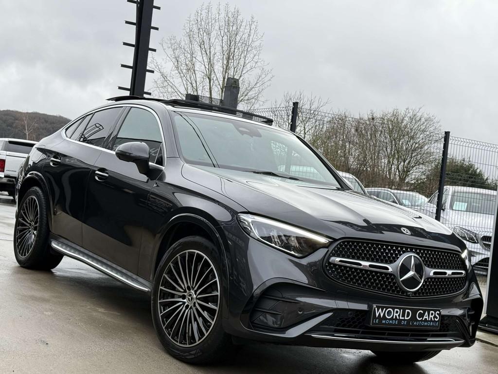 Mercedes-Benz GLC 200 Coupé PACK AMG TOIT PANO DISTRO COCKP, Auto's, Mercedes-Benz, Automaat, Zwart, 4 cilinders, Leder