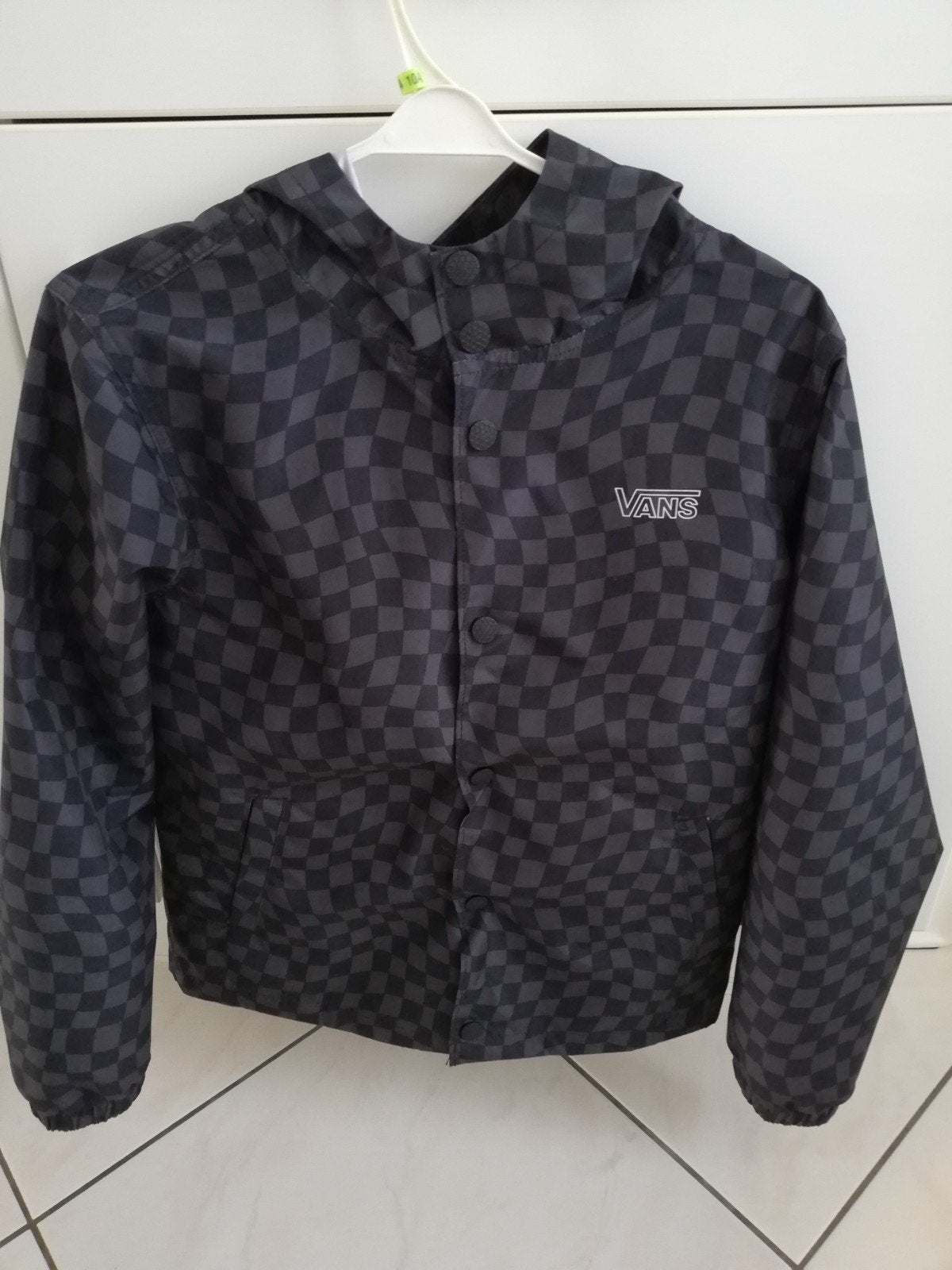 veste d'été Vans à boutons pression taille M, Enfants & Bébés, Enlèvement ou Envoi, Comme neuf, Vans, Garçon ou Fille