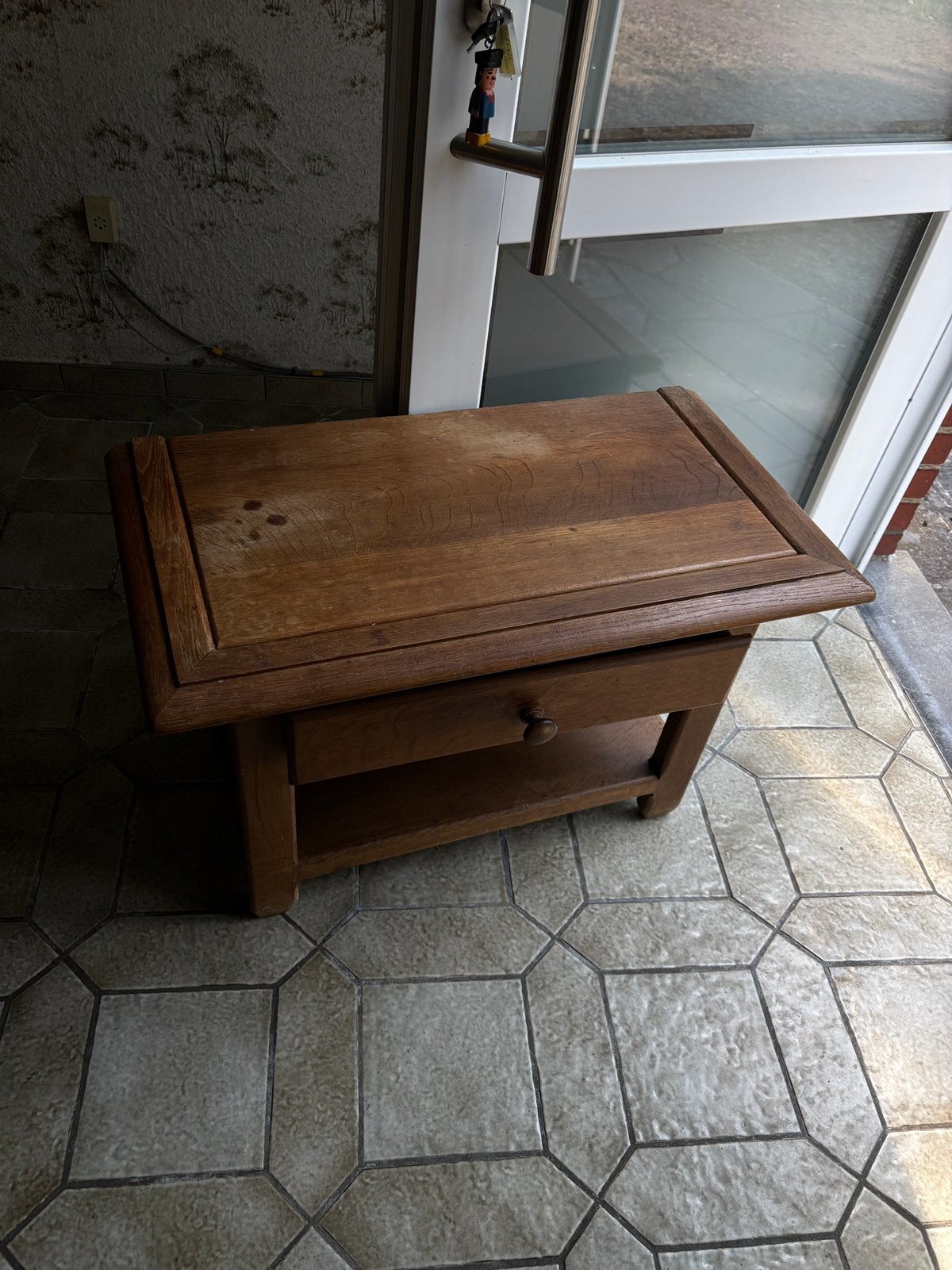 Petit meuble, Enlèvement