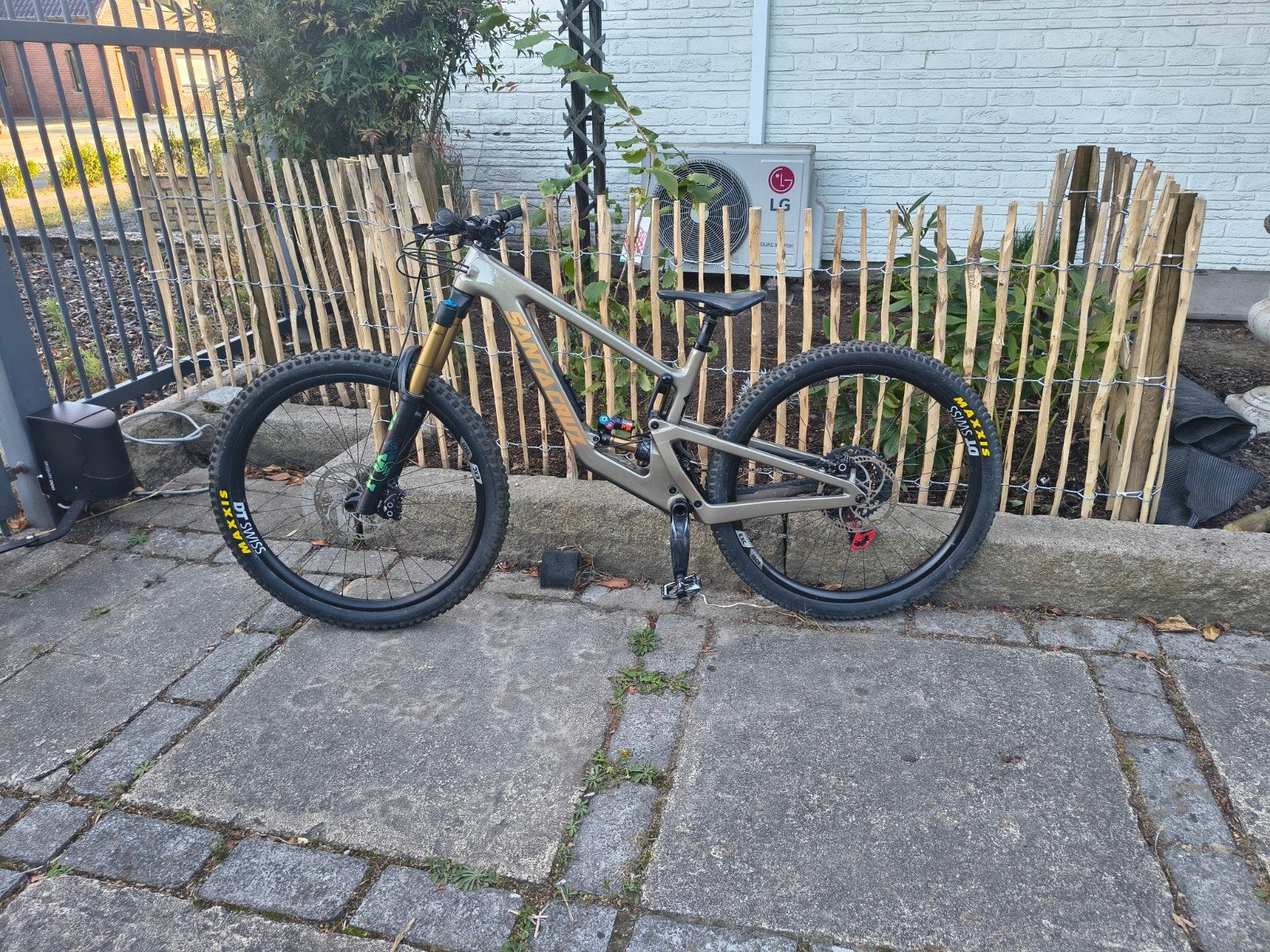 Santa Cruz megatower medium, Vélos & Vélomoteurs, Enlèvement