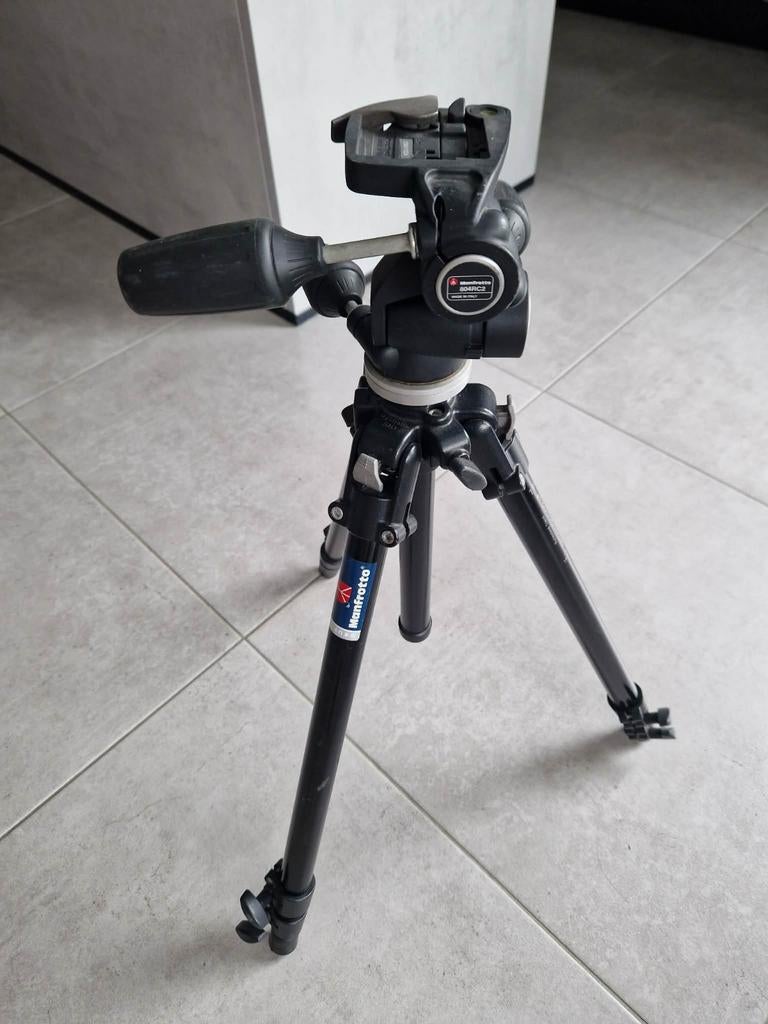 Tripod Manfrotto, Ophalen