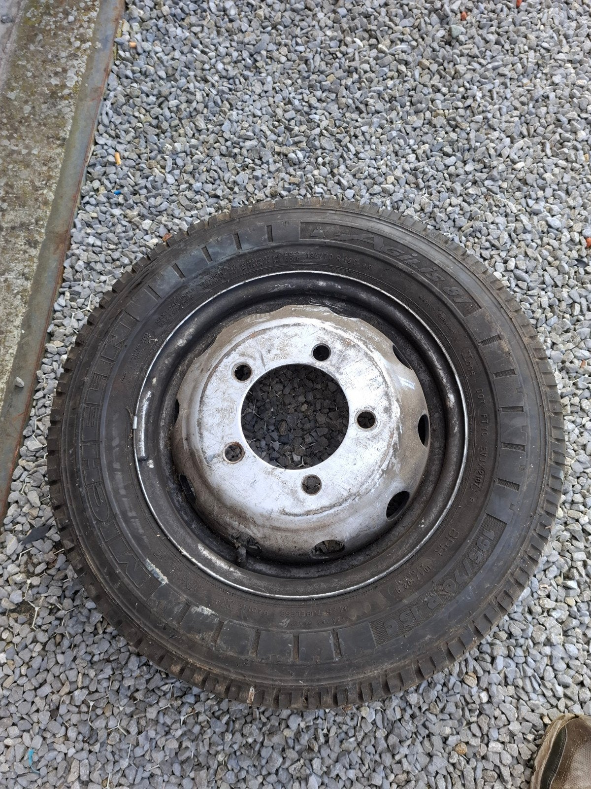 Michelin agilis 195/70r15 c, Enlèvement