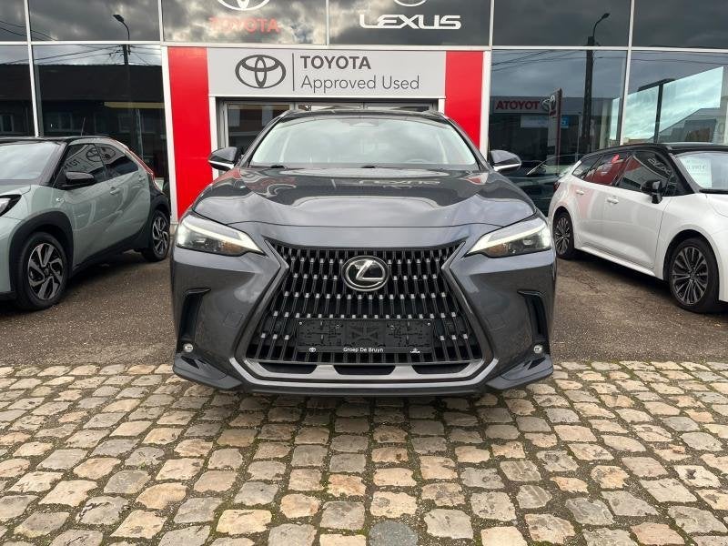 Lexus NX Base, Auto's, 2487 cc, Bedrijf, Hybride Elektrisch/Benzine, 140 kW