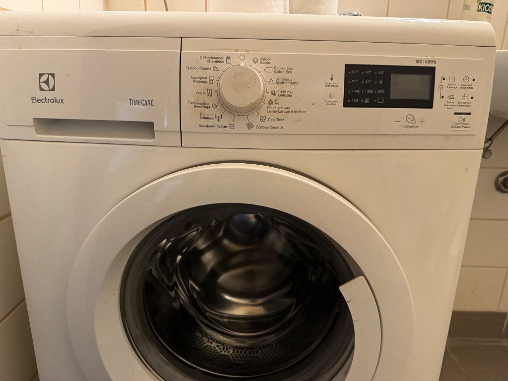 Wasmachine, Elektronische apparatuur, Wasmachines, Ophalen, 1200 tot 1600 toeren, Gebruikt, Energieklasse A of zuiniger