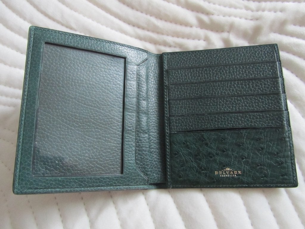 DELVAUX Portefeuille Autruche vert anglais siglé, Envoi, Vert