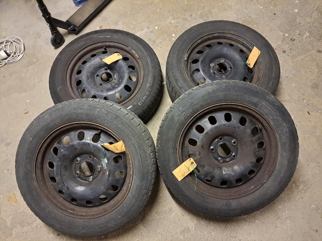 Winterbanden met velg: 205/60 R16 92H, Auto-onderdelen, Ophalen, Overige, Gebruikt, Banden en Velgen