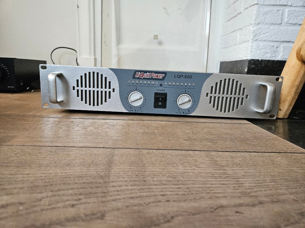 Liquid power LQP-600 PA versterker, Muziek en Instrumenten, Ophalen of Verzenden, Gebruikt