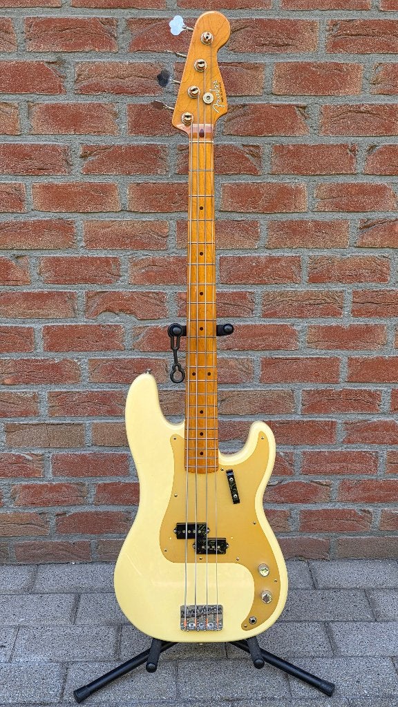 Fender Precision AVRI '57 1996, Musique & Instruments, Instruments à corde | Guitares | Basses, Enlèvement ou Envoi, Utilisé, Électrique