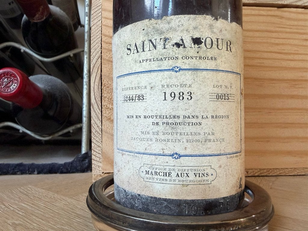 Bouteille de vin « Saint-Amour » de Bourgogne 1983, Collections, Vins, Enlèvement ou Envoi, Pleine, France, Vin rouge